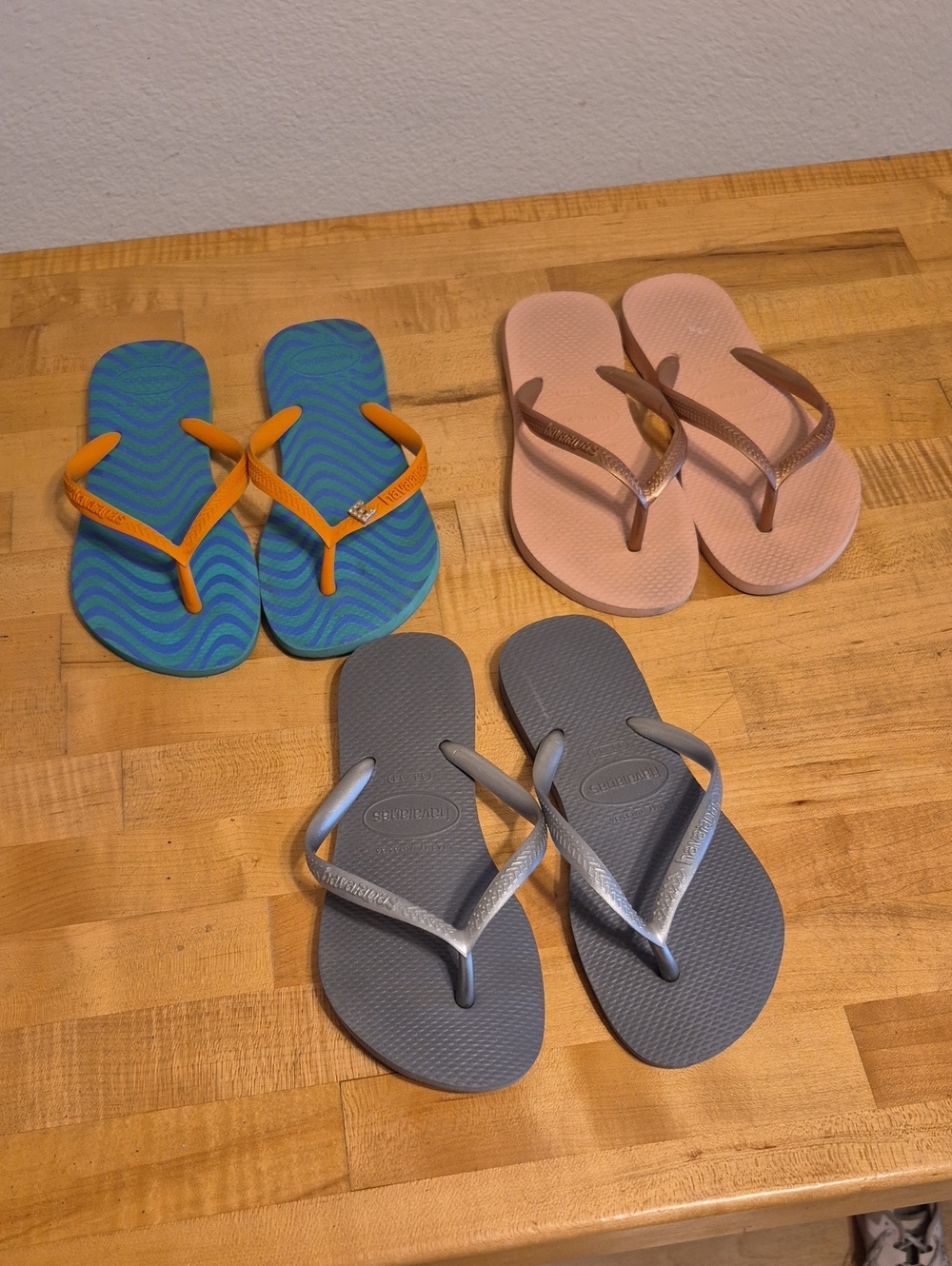 Havaianas Set Of 3 Beach Pool Thong Plastic Sandals